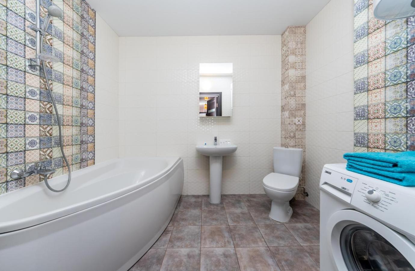 Apartment On Draghomanova 2A Киев Экстерьер фото