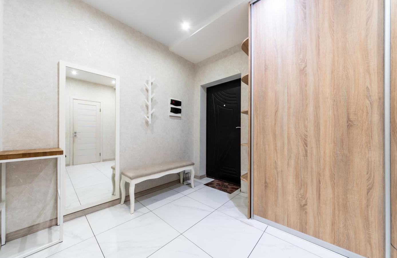 Apartment On Draghomanova 2A Киев Экстерьер фото