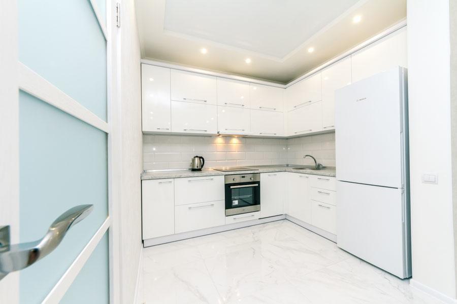 Apartment On Draghomanova 2A Киев Экстерьер фото